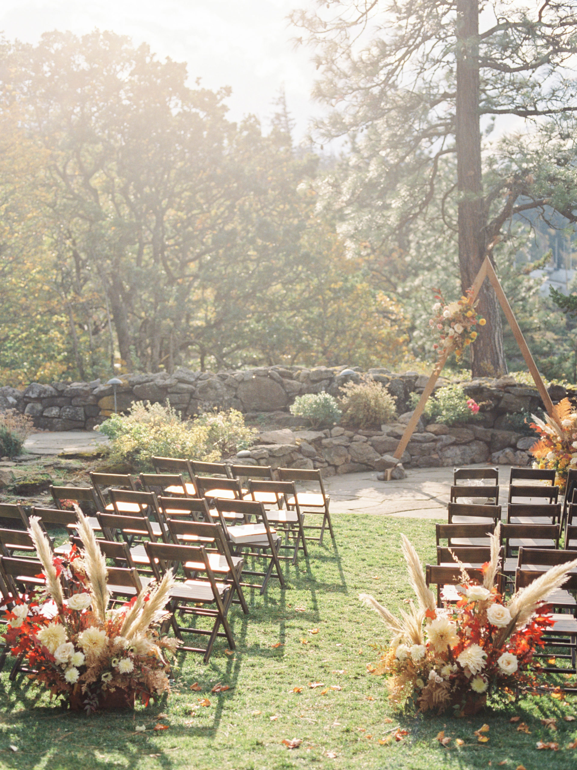 Plan a perfect fall wedding